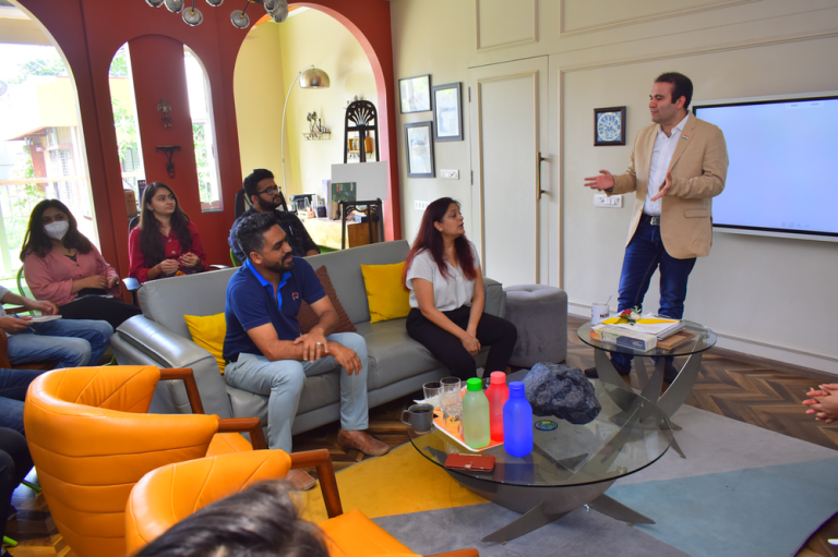 The owner of Monkey Ads, Palak, provides information about digital marketing services and explains what Monkey Ads Studio is to a business owner.